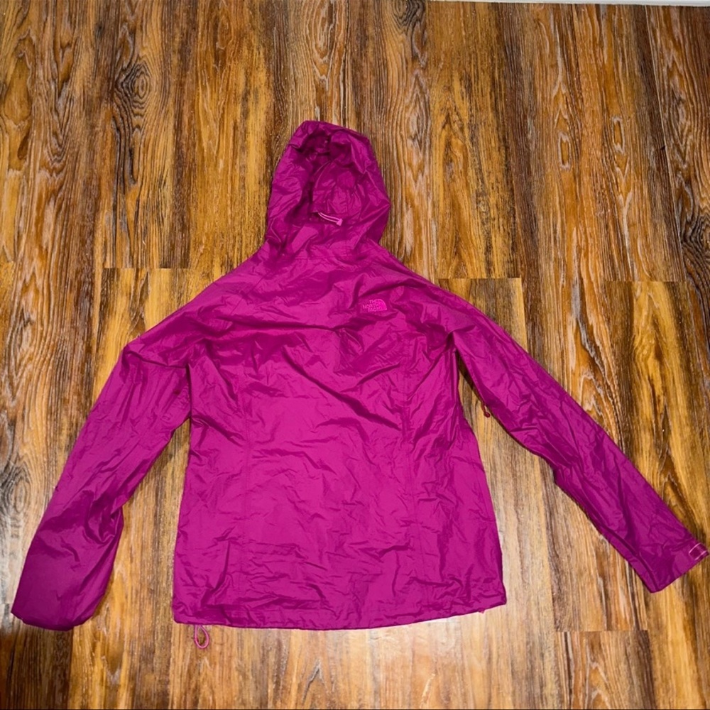The North Face Women’s Hyvent 2.5L Windbreaker Rain Jacket - Picture 2 of 6